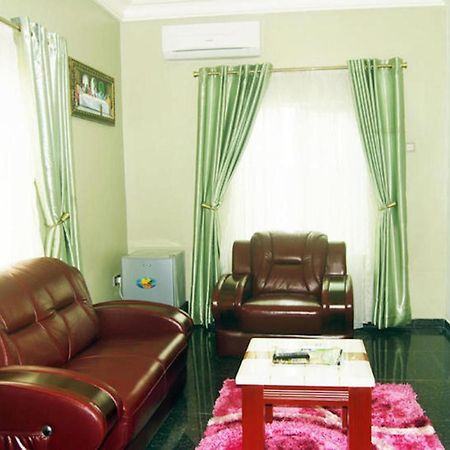 Milestone Hotel Ogombo Екстериор снимка