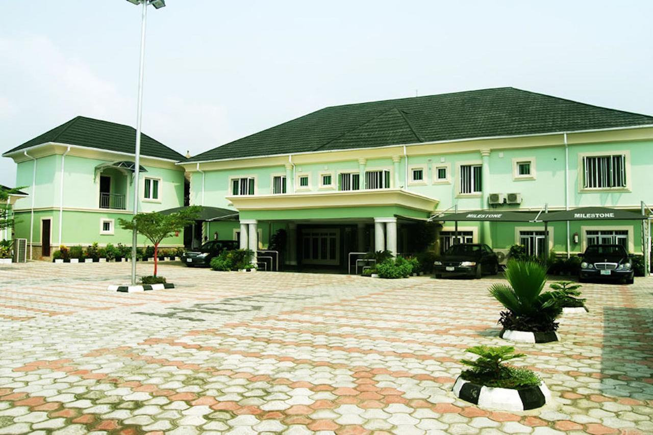 Milestone Hotel Ogombo Екстериор снимка