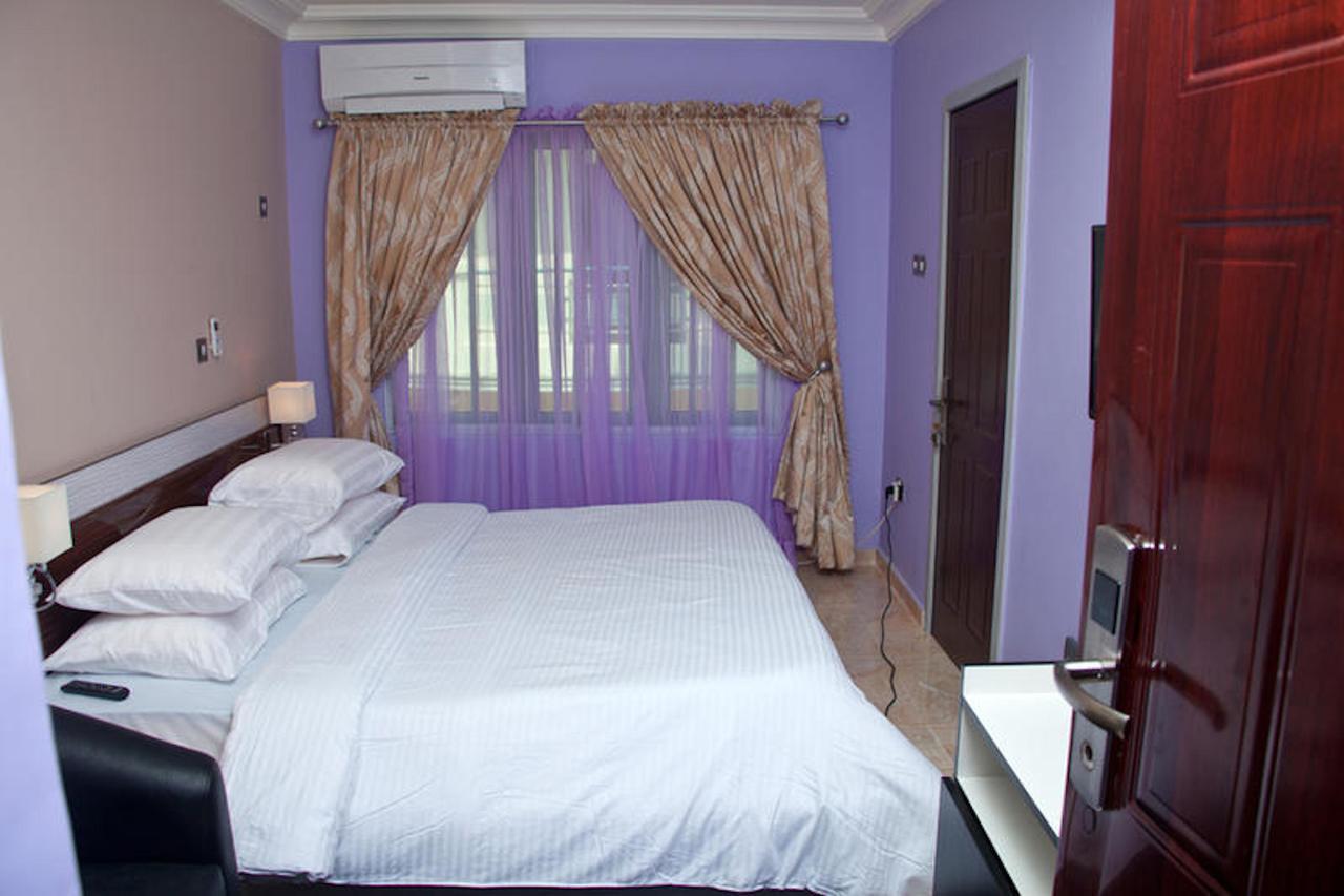 Milestone Hotel Ogombo Екстериор снимка