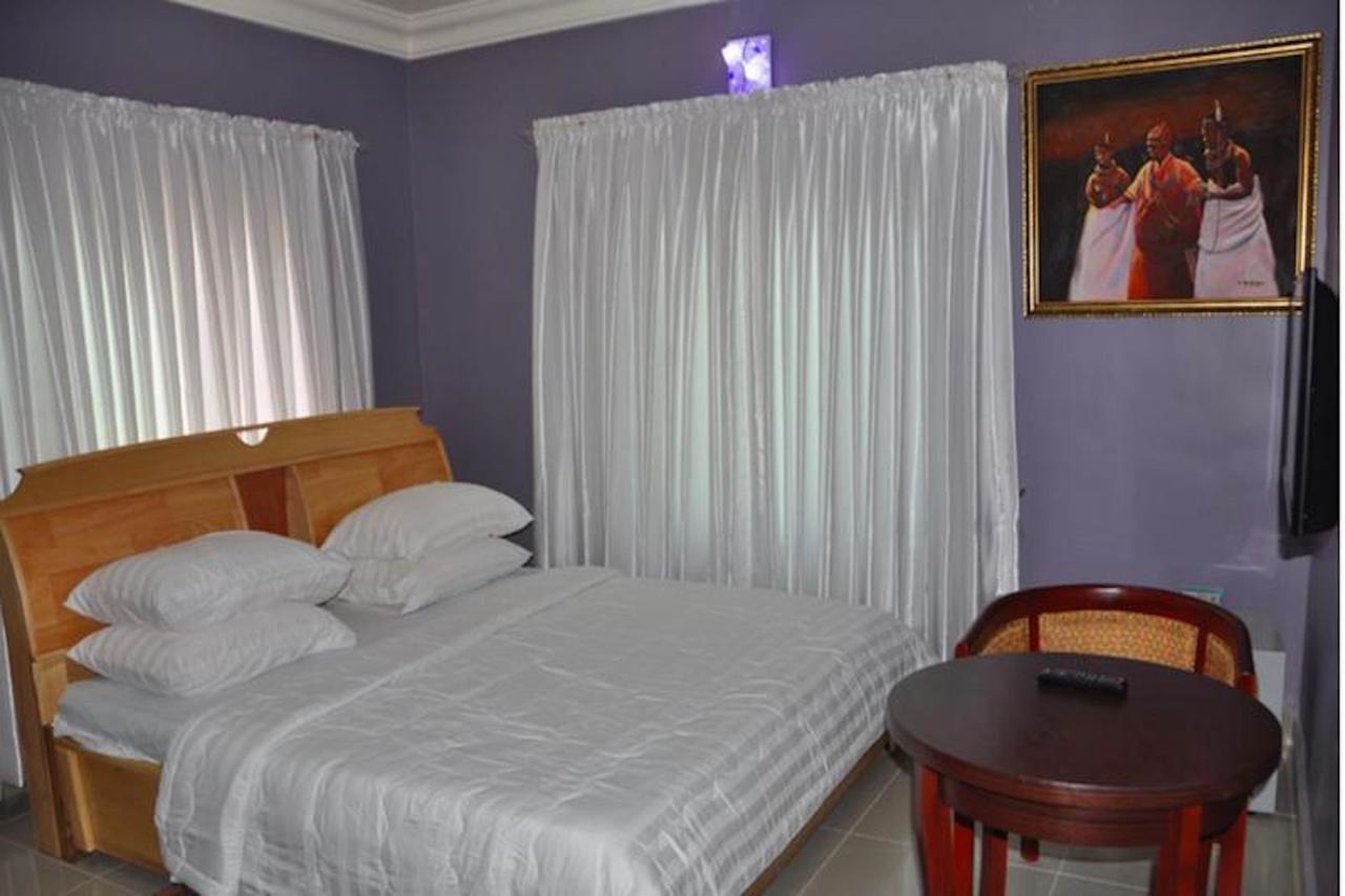 Milestone Hotel Ogombo Екстериор снимка