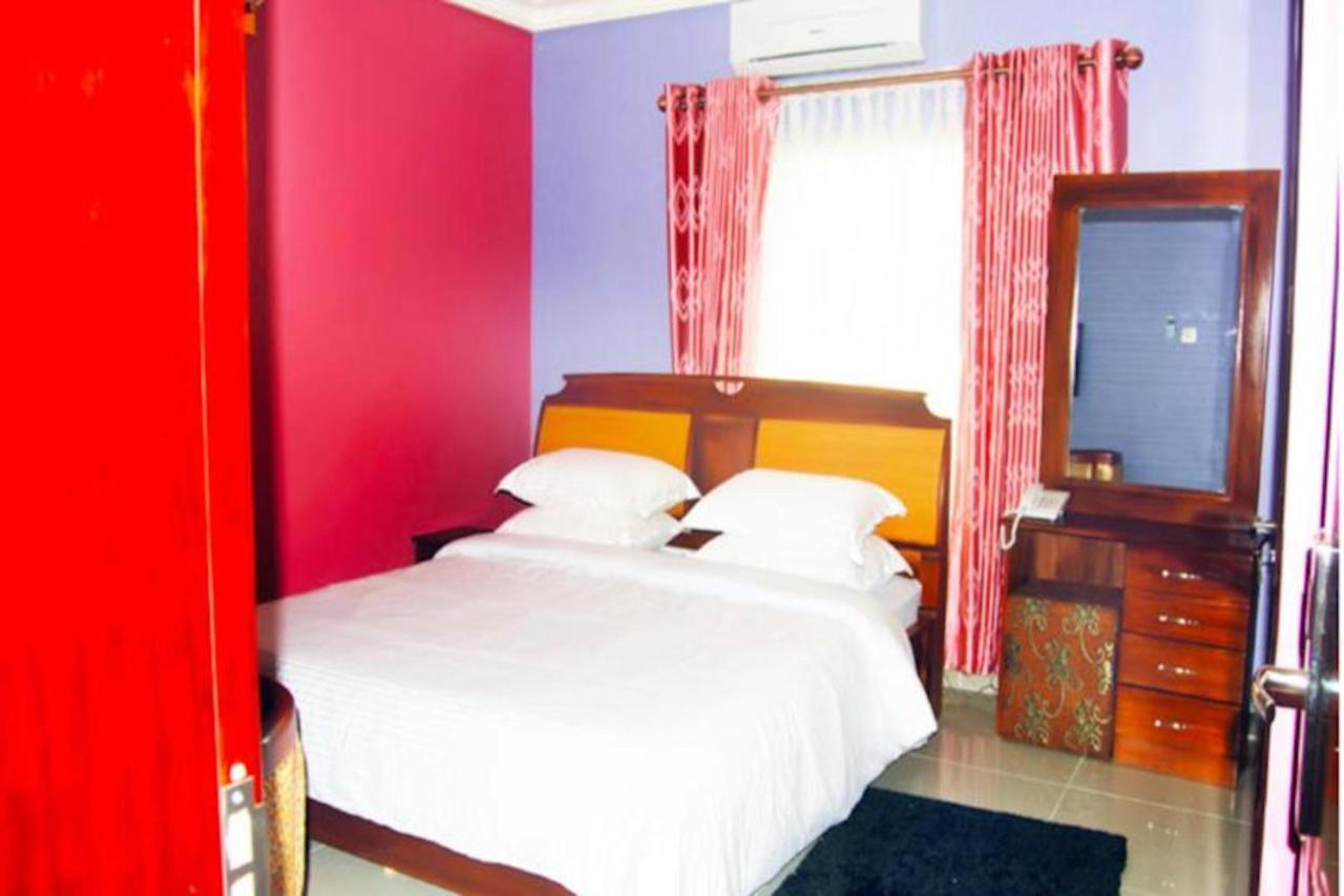 Milestone Hotel Ogombo Екстериор снимка