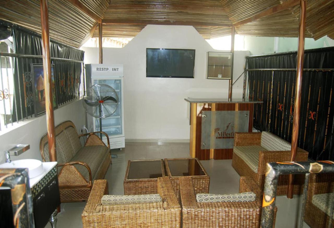 Milestone Hotel Ogombo Екстериор снимка
